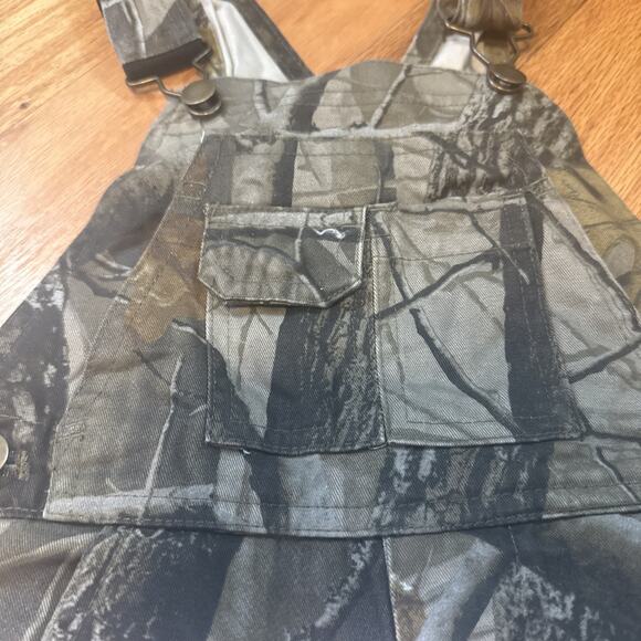 Outfitters Ridge Child Realtree Camo Overalls- Sz M - Picture 3 of 8